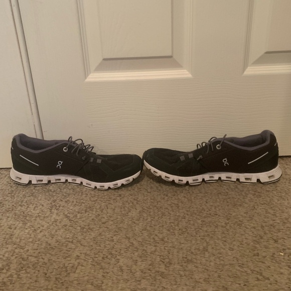On Running Black Running Shoes Size 10 - Picture 2 of 6